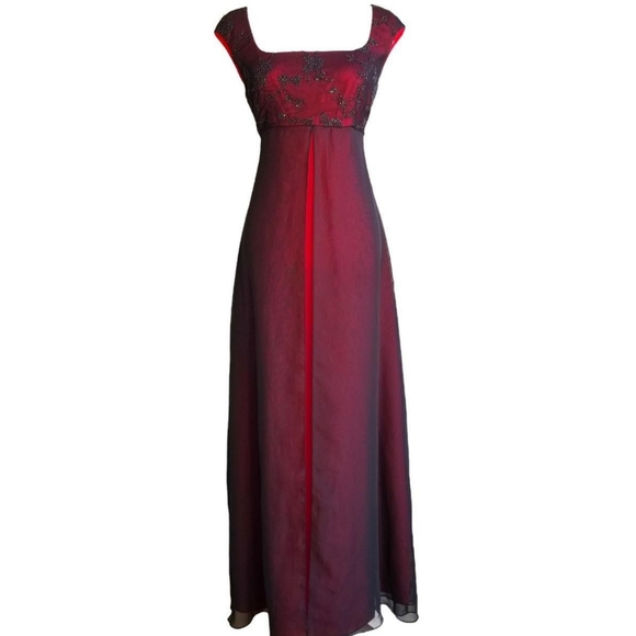Faviana Dresses & Skirts - Gorgeous Retro Sheer Overlay Dress